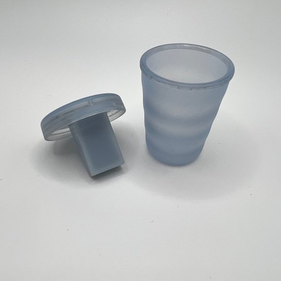 Tupperware Mini Pencil Sharpener - Picture 3 of 4